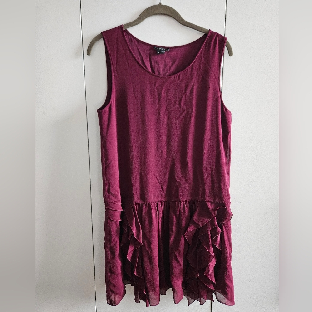 Theory Size 4 100% Silk Dress With Ruffled Bottom